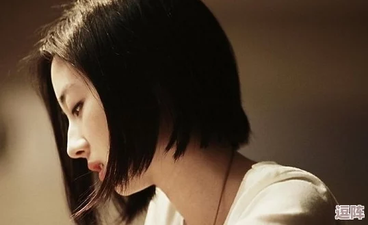 张柏芝五十四张黑森的照片背后故事与影像的迷人魅力 张柏芝五十四张黑森的照片背后故事与影像的迷人魅力