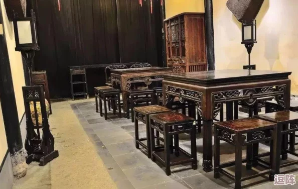 八寸长的大宝贝，网友纷纷表示：“这尺寸真是太可爱了，适合收藏！”